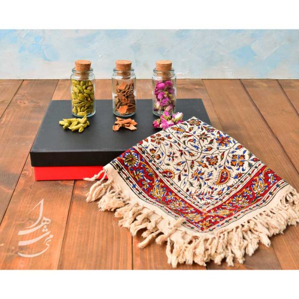 ست دمنوش و رومیزی قلمکار 50 در 50 سانتی 1
